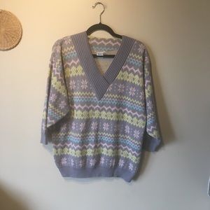 Vintage ice size large deep v neckline pullover.